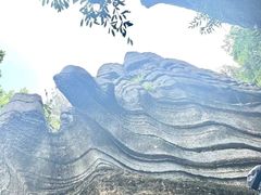 -梭布垭石林景区