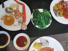 -大中华希尔顿酒店-念自助餐·嗨啤·小龙虾