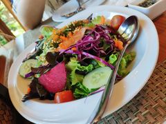 -Chom Cafe and Restaurant