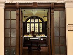 -LONG BAR 廊吧(外滩华尔道夫酒店)