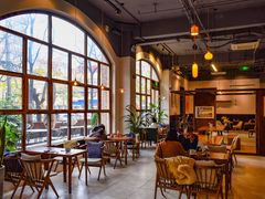 靠窗位-VESH COFFEE(定西路店)