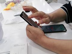 -荣耀授权专卖店(黄浦浙江中路店)