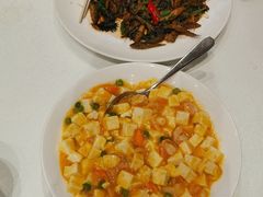 -品泉餐厅·大盆鱼·走地鸡