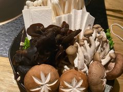 -湊湊火锅·茶憩(上海合生汇店)