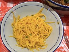 蟹黄咸蛋土豆丝-荆九爷爆炒桥头三嫩(夫子庙店)
