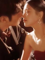 -巴黎婚纱摄影工作室