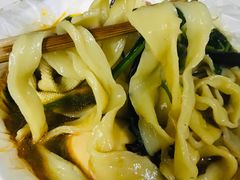 -丁记牛肉手擀板面