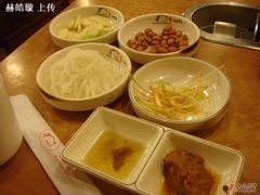 送的小菜的一部分&nbsp;喜欢白萝卜丝-香猪坊(五道口店)