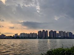 -世贸旋转自助餐厅(360°高空观景店)