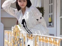 -弦月窗LUNETTE BY AMANDA(复兴路店)