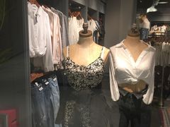 -Hollister(天环广场店)