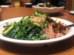 老滇凉米线-老滇山寨•云南特色菜•地方菜•民族风情歌舞表演(金碧店)