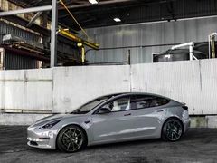 -TESLA 特斯拉(上海太古汇体验店)