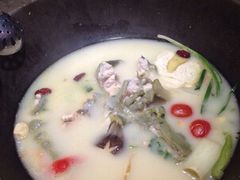 -咕嘟草帽鱼·牛奶一样的鲜鱼汤(包河万达广场创始店)