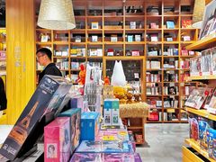 -百新书局(尚悦湾店)