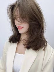 -AYO SALON