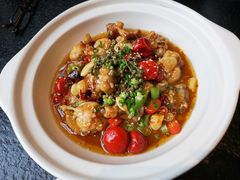 -鱼鲜饭香·招牌汽锅剁椒鱼头王