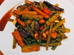 凉瓜炒长豆角茄子-烧肉馆(古北水镇景区店)