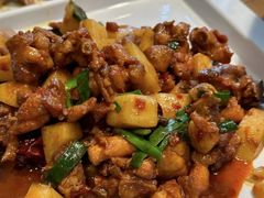 -隔壁老王·家常云南菜(花巷店)