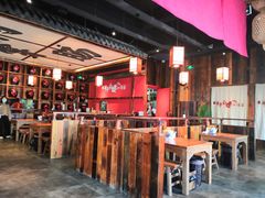 大堂-先启半步颠小酒馆(白麓里店)