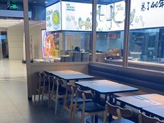 -老乡鸡(上海品尊国际中心店)