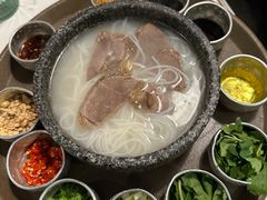 -蜗牛小馆醉乡民谣云南菜(惠新西里店)