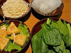 -壹兆圆重庆火锅手工炒底料(长白格林玫瑰湾店)