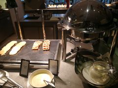 自助取餐区-海口绿发希尔顿酒店-田园汇自助餐·三文鱼·海鲜