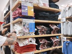 -优衣库(银川新华百货CCMall店)