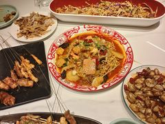 -嗨辣小聚·盘锦河蟹·海鲜烧烤龙虾(盘锦十年好店)