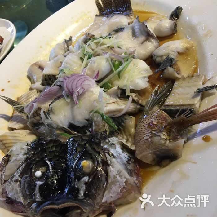 蔥油淋霸王羅非魚