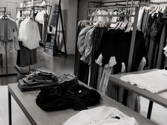 -URBAN REVIVO(济南领秀城贵和购物中心店)