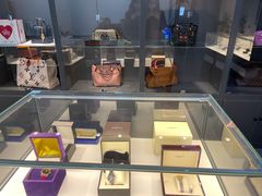-用真奢侈品名表名包回收中心(朝阳万达店)