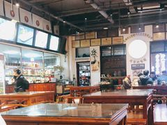 大堂-地婆美食(洞庭东岸店)