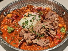 北非炖蛋配安格斯牛肉片-LESCEDARS Brasserie Bistro香柏树