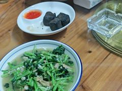 -芦茨金富饭庄·25年老字号·专做稻草鸡