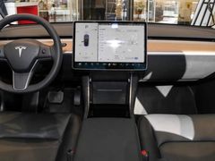 -TESLA 特斯拉(上海太古汇体验店)