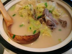 -巷子里小酒馆(繁荣路店)