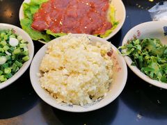 -茅草房·河畔园林火锅
