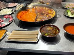 -鹿鸣山草本茶香火锅(园西路店)