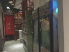 -川流不息·地道川菜·小龙虾(新松江路店)