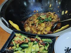 -曹丞相·地锅鸡·地锅鱼(武林店)