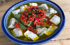 Steamed Stinky Tofu and Stinky Fish with Chopped Chili
