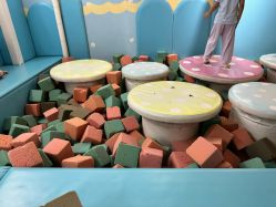 -万达宝贝王(上海浦江店)