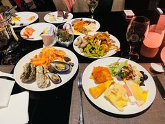 -唐拉雅秀酒店-西锦汇空中BBQ·思创餐厅