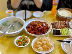 -梅利汴京烤鸭•开封豫菜地标店(东大街店)