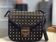 -MCM(比斯特上海购物村店)