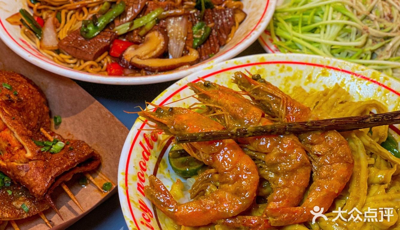 重庆探店｜在百老汇🎵内吃小面是种什么体验