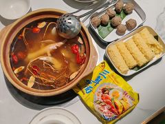 鸡煲-菌小白火锅(时尚天河店)