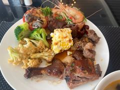 -圣丰索菲特·2 On 988 Café 自助餐厅